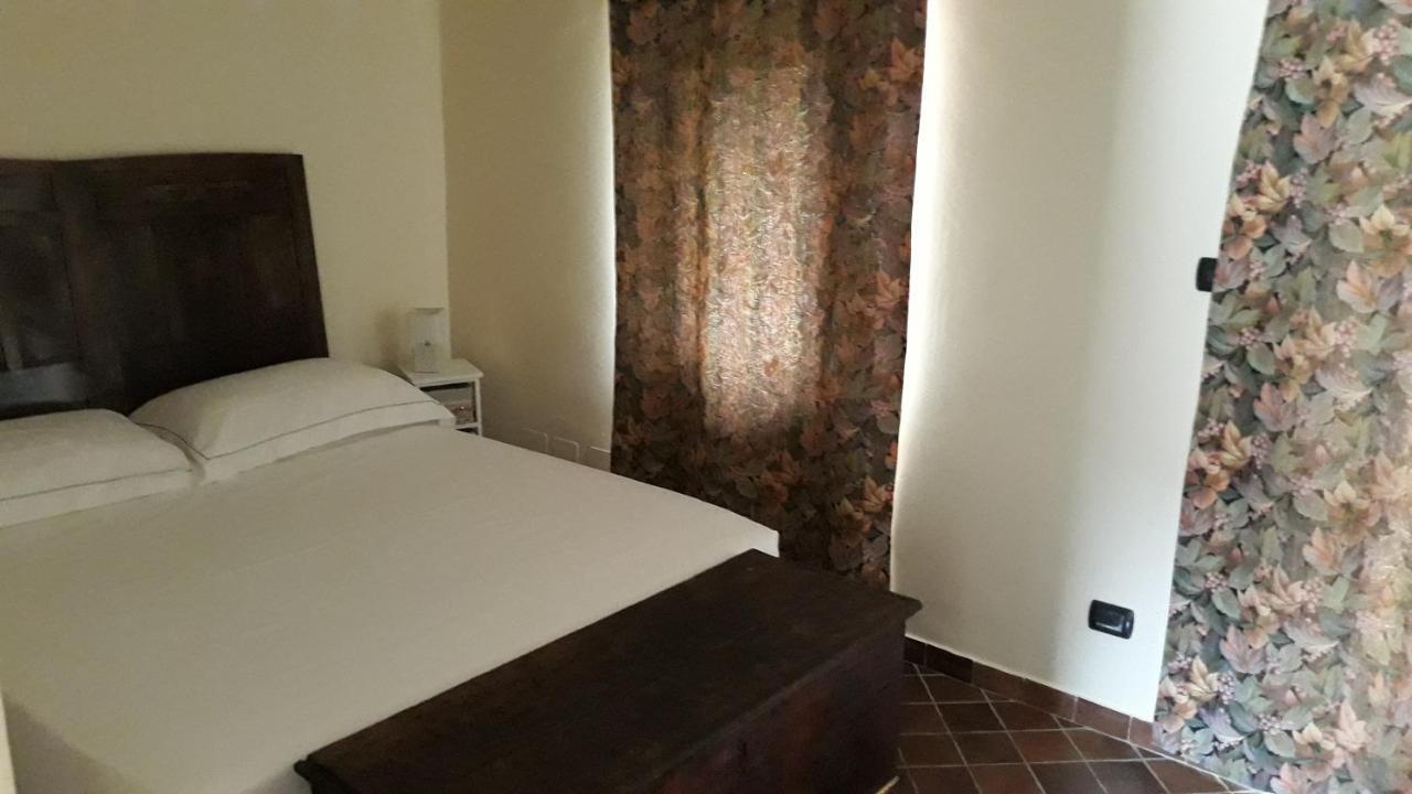 Agriturismo Cascina Binelli Dogliani Buitenkant foto