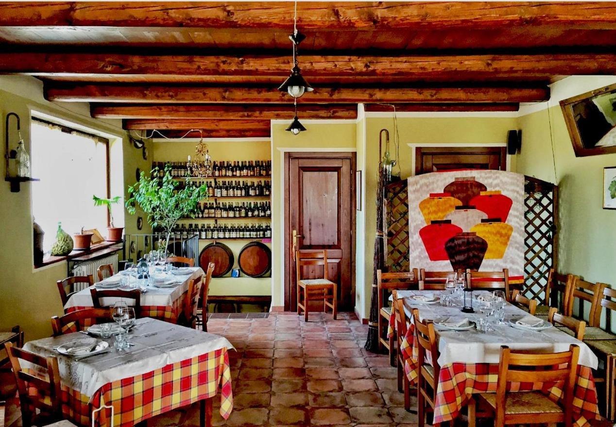 Agriturismo Cascina Binelli Dogliani Buitenkant foto